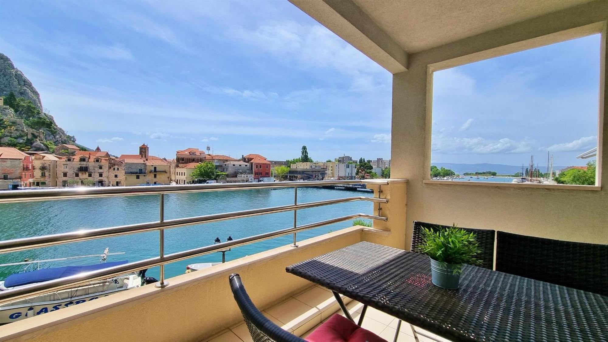 Apartament Mitra Zonata Blue Omiš Zewnętrze zdjęcie
